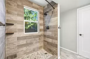 16714 SE Newport Way, Bellevue, WA 98006 - Photo 19