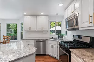 6818 Gibralter Pl, Anacortes, WA 98221 - Photo 9