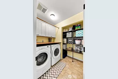 14117 Parkview Drive E, Bonney Lake, WA 98391 - Photo 33