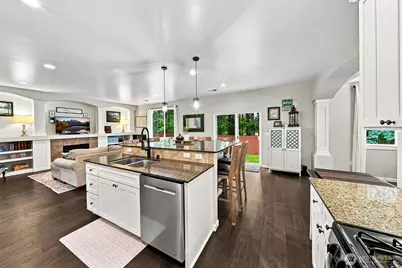 14117 Parkview Drive E, Bonney Lake, WA 98391 - Photo 11
