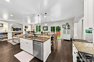 14117 Parkview Dr E, Bonney Lake, WA 98391 - Photo 11