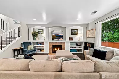 14117 Parkview Drive E, Bonney Lake, WA 98391 - Photo 7