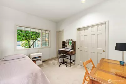 19004 64th Avenue NE, Kenmore, WA 98028 - Photo 17