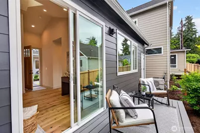 11737 40th Avenue NE #B, Seattle, WA 98125 - Photo 19