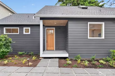 11737 40th Avenue NE #B, Seattle, WA 98125 - Photo 1