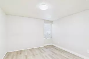 2906 16th St, Everett, WA 98201 - Photo 19
