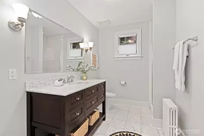 1852 E Shelby Street, Seattle, WA 98112 - Photo 13