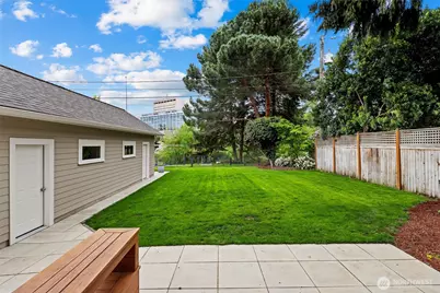 1852 E Shelby Street, Seattle, WA 98112 - Photo 25