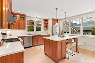 1852 E Shelby St, Seattle, WA 98112 - Photo 9