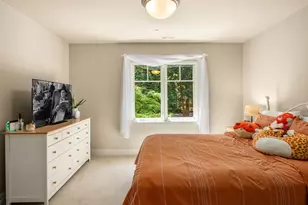 13266 NE 47th St, Bellevue, WA 98005 - Photo 27