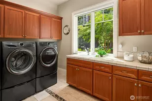 13266 NE 47th St, Bellevue, WA 98005 - Photo 33
