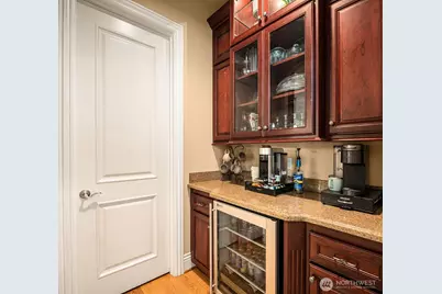 13266 NE 47th Street, Bellevue, WA 98005 - Photo 15