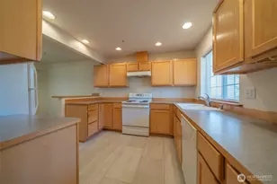 19503 22nd Ave SE, Bothell, WA 98012 - Photo 3