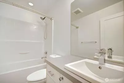 114 20th Ave #B, Seattle, WA 98122 - Photo 15