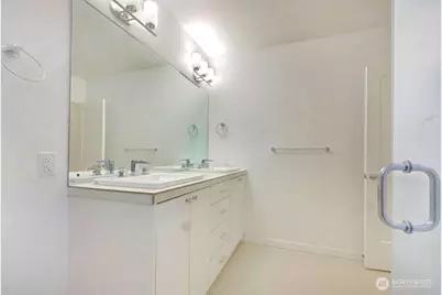 114 20th Ave #B, Seattle, WA 98122 - Photo 13