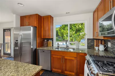 11119 NE 142nd Street, Kirkland, WA 98034 - Photo 9