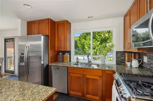11119 NE 142nd St, Kirkland, WA 98034 - Photo 9