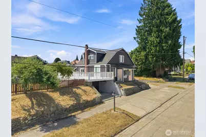 1207 8th Street, Bremerton, WA 98337 - Photo 1