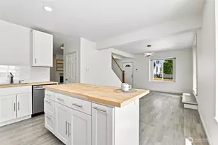 1207 8th St, Bremerton, WA 98337 - Photo 11