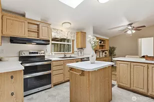 18421 149th Ln SE, Yelm, WA 98597 - Photo 13