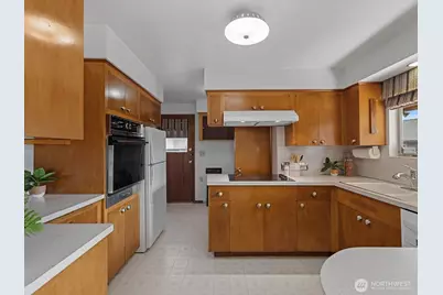 4507 Rucker Avenue, Everett, WA 98203 - Photo 13