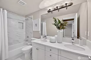 25817 NE 4th Pl, Sammamish, WA 98074 - Photo 27