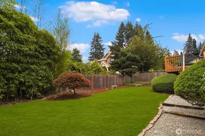 13012 SE 47th Street, Bellevue, WA 98006 - Photo 31
