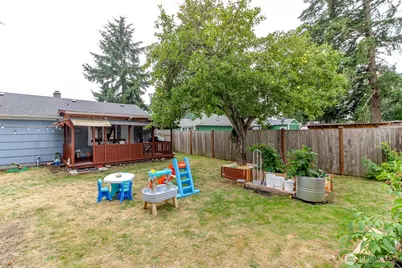 1425 118th Street S, Tacoma, WA 98444 - Photo 17
