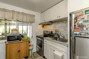 1425 118th St S, Tacoma, WA 98444 - Photo 9
