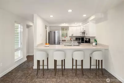 12014 98th Avenue NE #101, Kirkland, WA 98034 - Photo 11