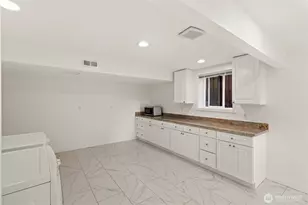 516 172nd Pl NE, Bellevue, WA 98008 - Photo 23