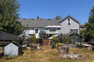 1287 SW Sylvenus St, Chehalis, WA 98532 - Photo 9