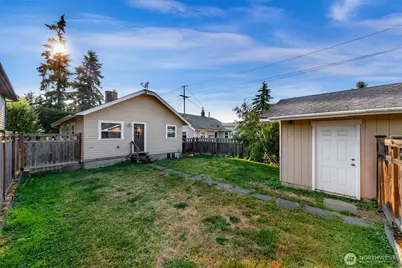 2534 Cherry Street, Bellingham, WA 98225 - Photo 21
