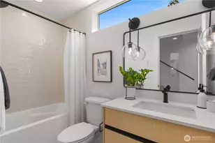 3819 B Fremont Ave N, Seattle, WA 98103 - Photo 23