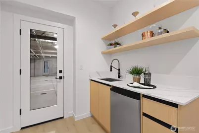 3819 B Fremont Avenue N, Seattle, WA 98103 - Photo 27