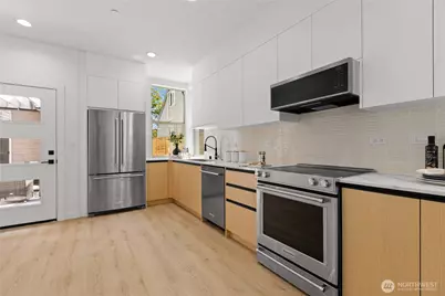 3819 B Fremont Avenue N, Seattle, WA 98103 - Photo 7