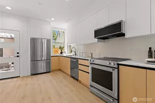 3819 B Fremont Ave N, Seattle, WA 98103 - Photo 7
