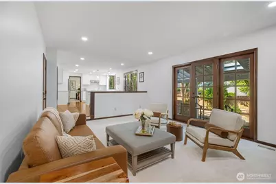 15155 NE 6th Street, Bellevue, WA 98007 - Photo 13