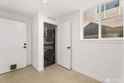 11824 31st Place NE, Seattle, WA 98125 - Photo 13