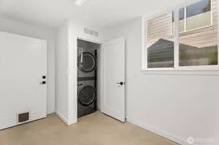 11824 31st Pl NE, Seattle, WA 98125 - Photo 13