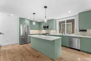 11824 31st Pl NE, Seattle, WA 98125 - Photo 3