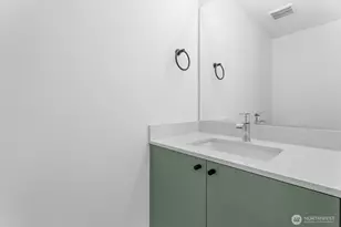 11824 31st Pl NE, Seattle, WA 98125 - Photo 7