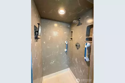 360 W Ewing Street #D-11, Seattle, WA 98119 - Photo 13