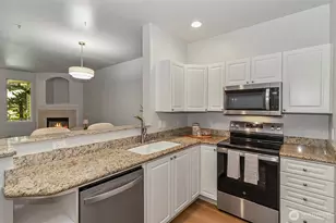12712 Admiralty Way, Everett, WA 98204 - Photo 11
