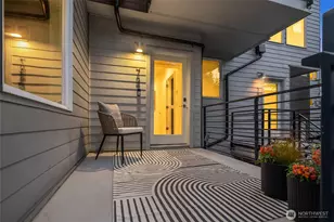 727 Belmont Ave E, Seattle, WA 98102 - Photo 7