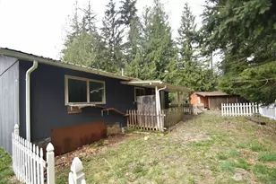 6250 Juniper Ln, Maple Falls, WA 98266 - Photo 17