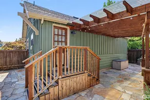 1326 N 40th St, Seattle, WA 98103 - Photo 27