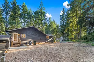 11107 Tahoma Dr, Anderson Island, WA 98303 - Photo 33