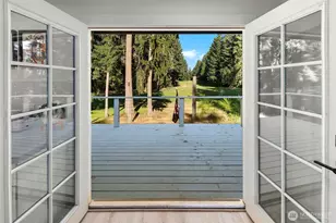 11107 Tahoma Dr, Anderson Island, WA 98303 - Photo 13