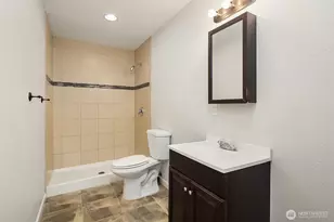 5702 218th St SE, Woodinville, WA 98072 - Photo 33